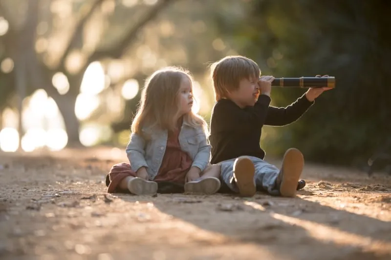 Siblings at Washington Oaks at sunset