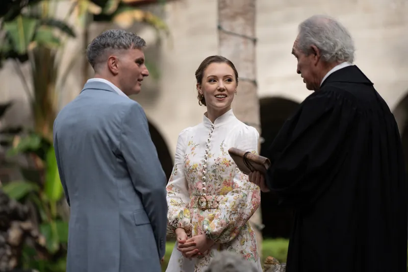 Hands during ring exchange moment