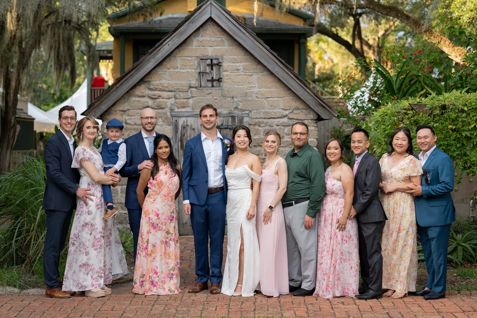 Extended family portrait at the Oldest House wedding