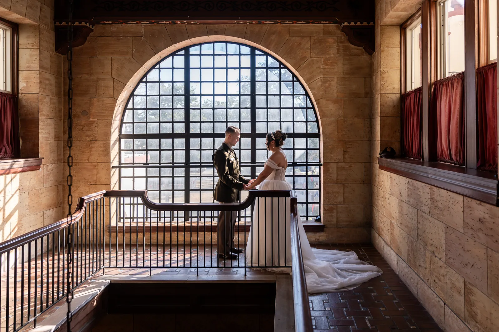 First kiss as husband and wife at The Treasury