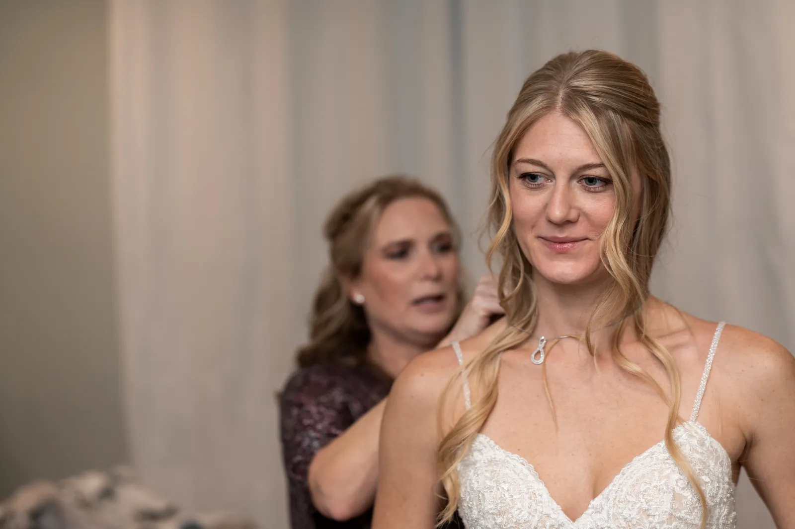 Bridal details at Gabrielle and Dylan wedding