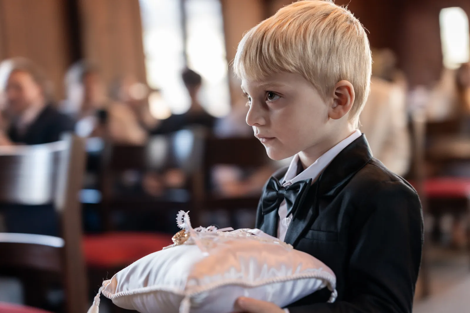 Groom details at Gabrielle and Dylan wedding
