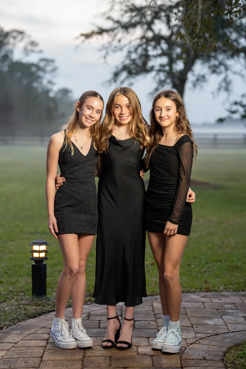 Three daughters portrait in black dresses at Kelly Farm Events