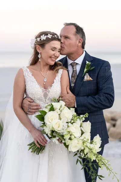 Kevin and Oleksandra wedding portrait at Embassy Suites St. Augustine Beach