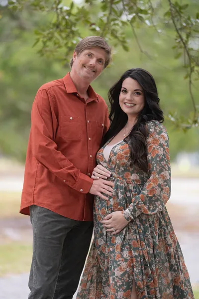 St. Augustine maternity photographer captures Ryan & Valeen in Jacksonville