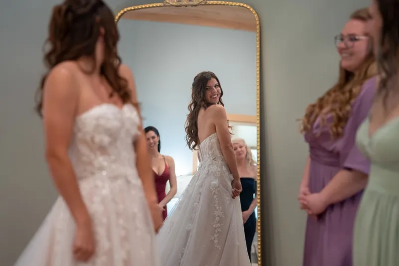 Bride getting ready at Fountain of Youth wedding