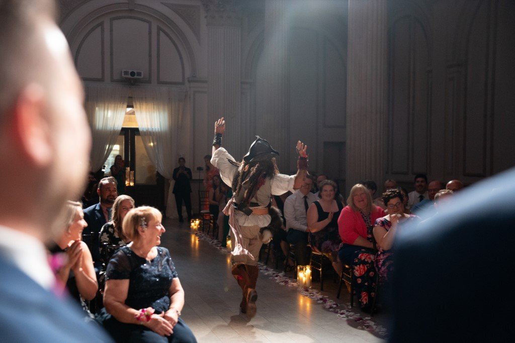Pirate entertains wedding guests.jpg