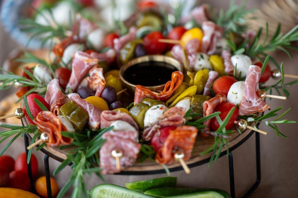 Festive charcuterie wreath display.jpg