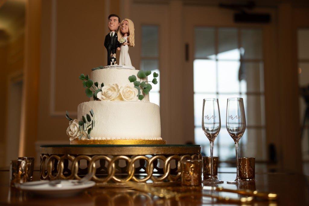 Wedding cake with figurines topper.jpg